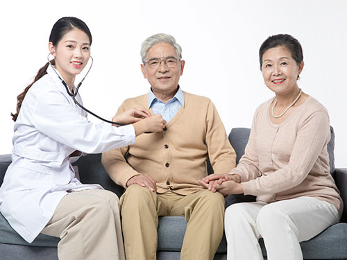 現(xiàn)在護(hù)理行業(yè)前景如何？唐山護(hù)理學(xué)校哪家比較好？