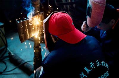 濟寧有學電工的地方嗎？