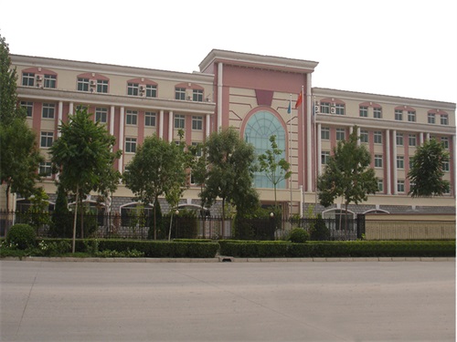 學(xué)習(xí)汽修專業(yè)選擇哪所學(xué)校？   