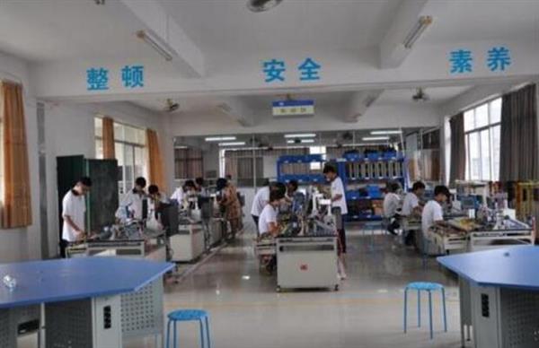 滄州中捷職業(yè)技術學校機電技術應用專業(yè)都有哪些課程可以學習？