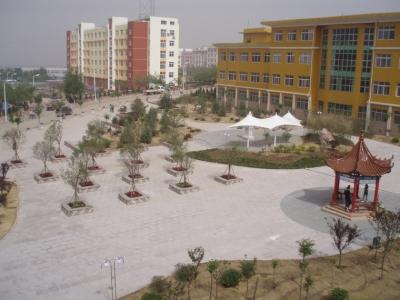 青島求實(shí)職業(yè)技術(shù)學(xué)院設(shè)施完善嗎？就業(yè)有保障嗎？