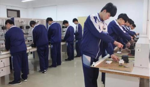 藍海職業(yè)學校有哪些適合男生的技術(shù)專業(yè)？