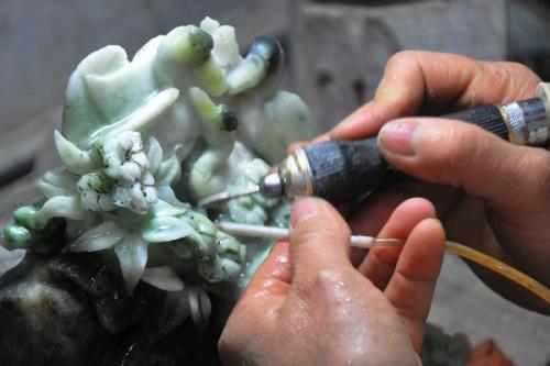 邢臺汽修服裝學校有玉石加工專業(yè)嗎？