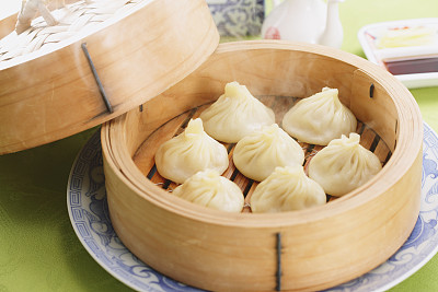 想學面點制作嗎？來保定玉蘭香廚師學校吧！