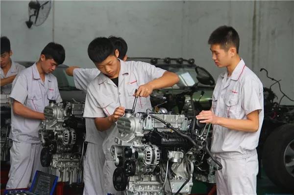 新能源汽車專業(yè)去哪里學習？   