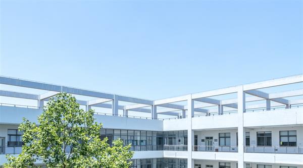 學(xué)歷+技能雙保障？保定新興工業(yè)技工學(xué)校歡迎你！